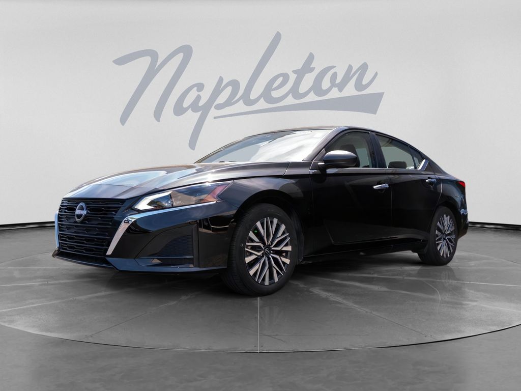 2025 Nissan Altima 2.5 SV FWD