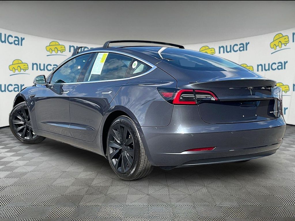2018 Tesla Model 3 — photo 4