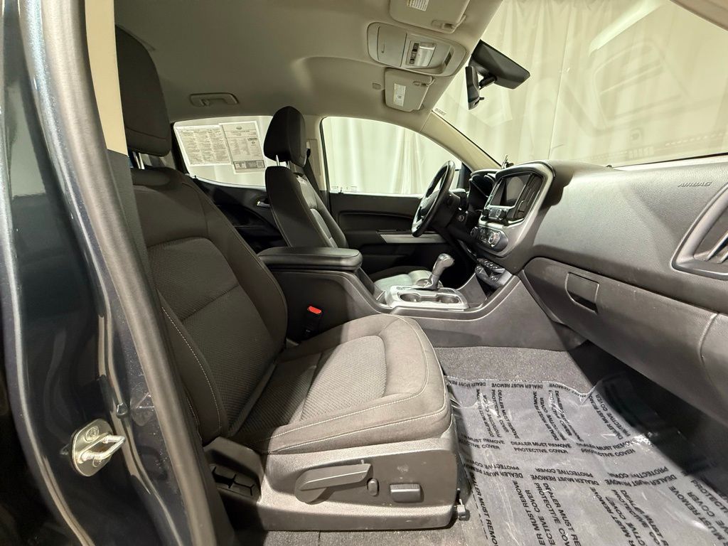 Thumbnail: 2019 Chevrolet Colorado - 17