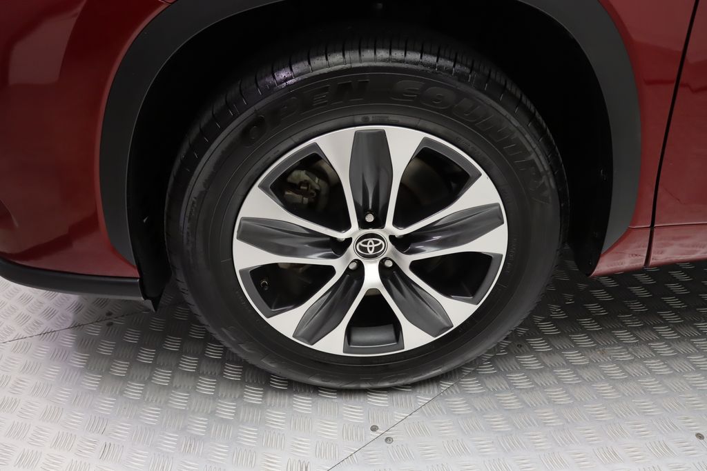2021 Toyota Highlander XLE 4