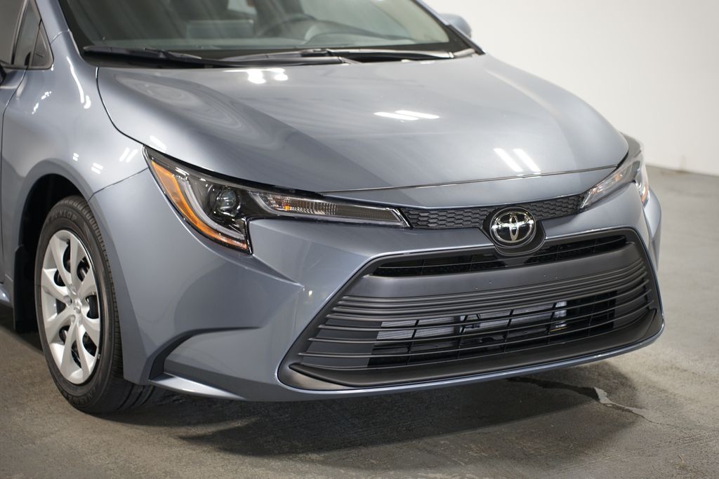 Thumbnail: 2025 Toyota Corolla - 4