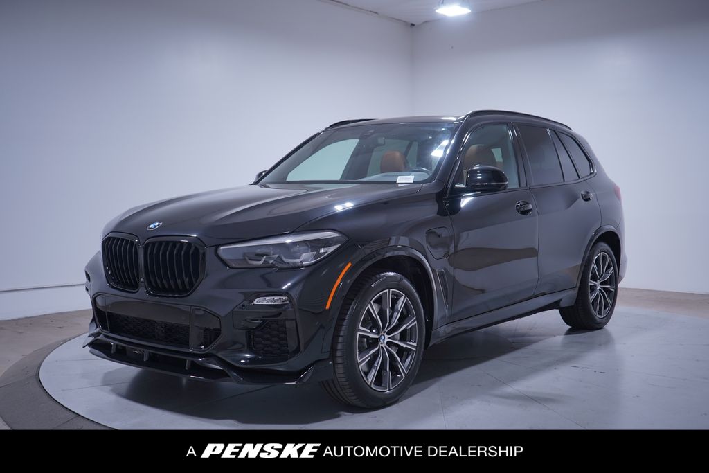 Thumbnail: 2021 BMW X5 - 1
