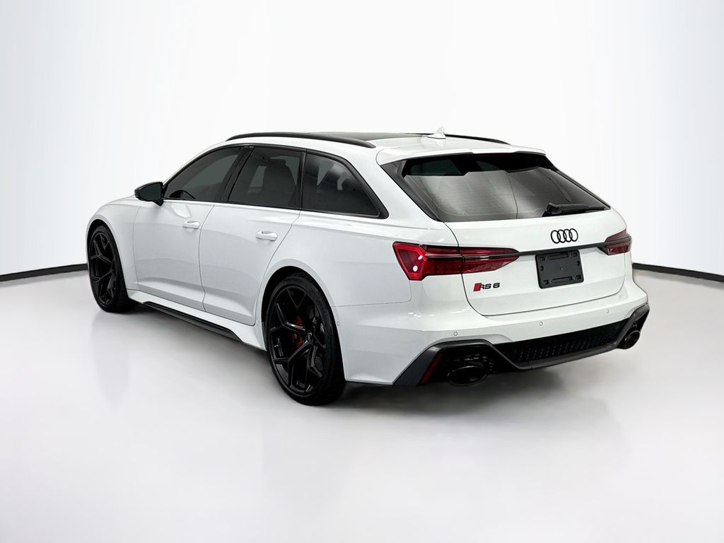 Thumbnail: 2025 Audi RS 6 - 3