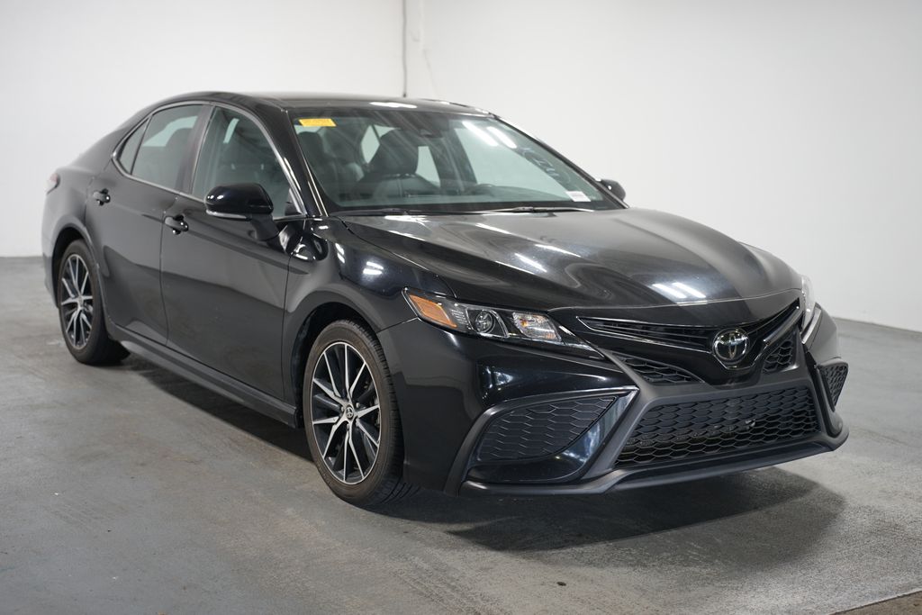 Thumbnail: 2023 Toyota Camry - 3