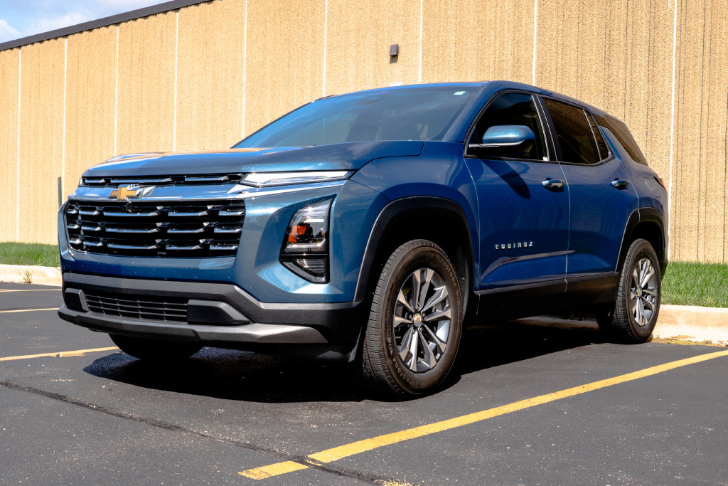 Used 2025 Chevrolet Equinox SUV