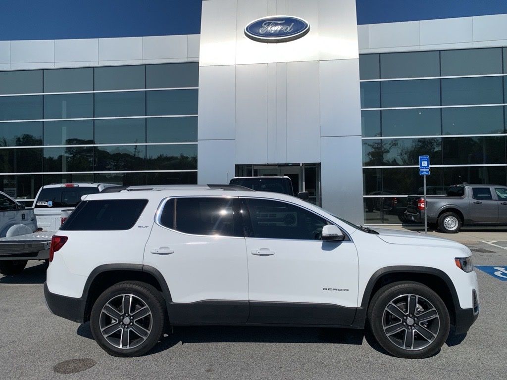 2022 GMC Acadia SLT