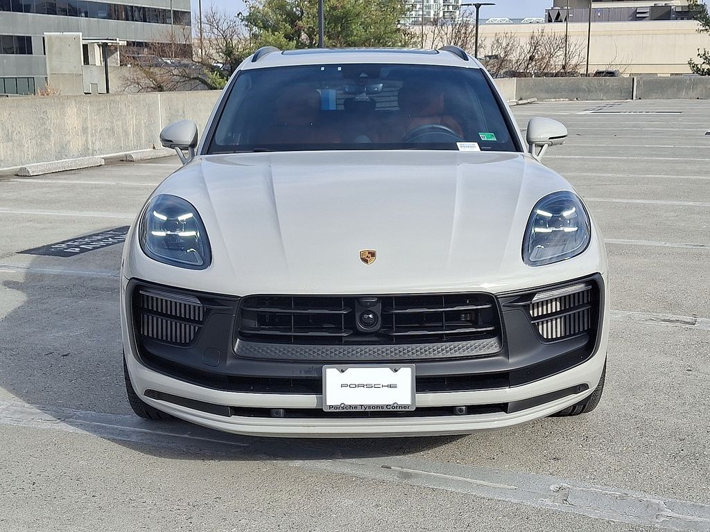 Thumbnail: 2025 Porsche Macan - 6