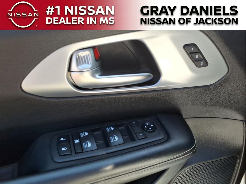 Used 2020 Chrysler Pacifica Van