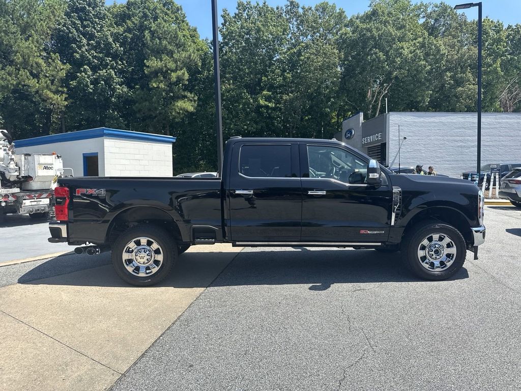 2024 Ford F-350SD King Ranch 8