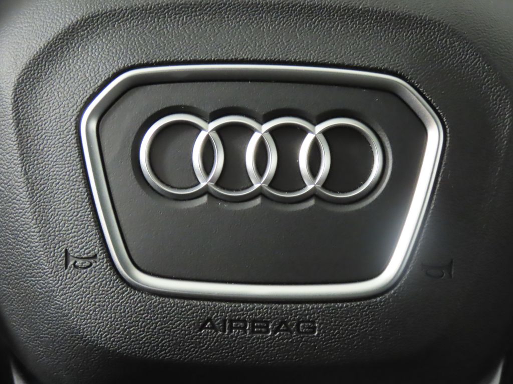Thumbnail: 2025 Audi Q3 - 18