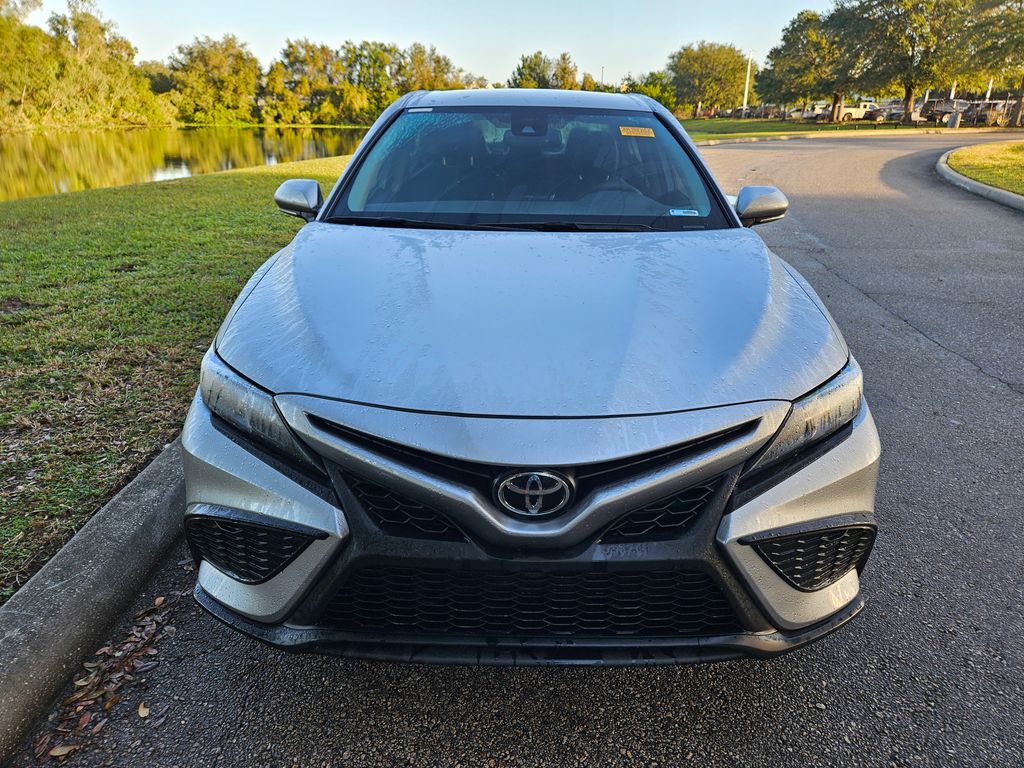 2024 Toyota Camry SE 9