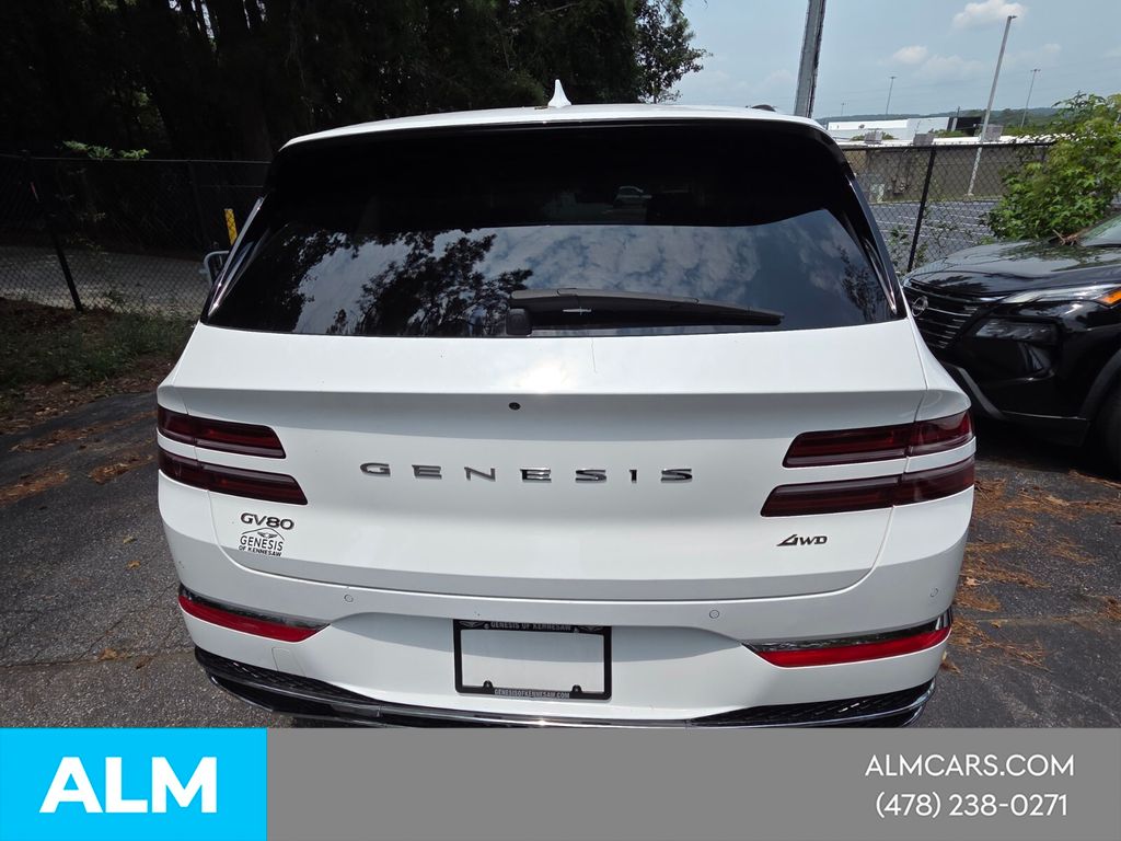 Used 2025 White Genesis 2.5T Advanced image 7