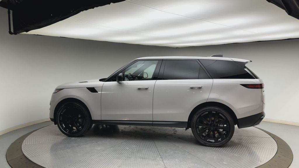 Thumbnail: 2026 Land Rover Range Rover Sport - 5