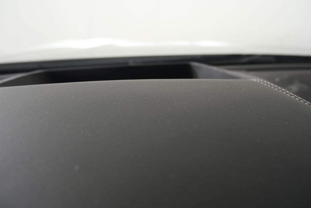 Thumbnail: 2026 BMW 8 Series - 17