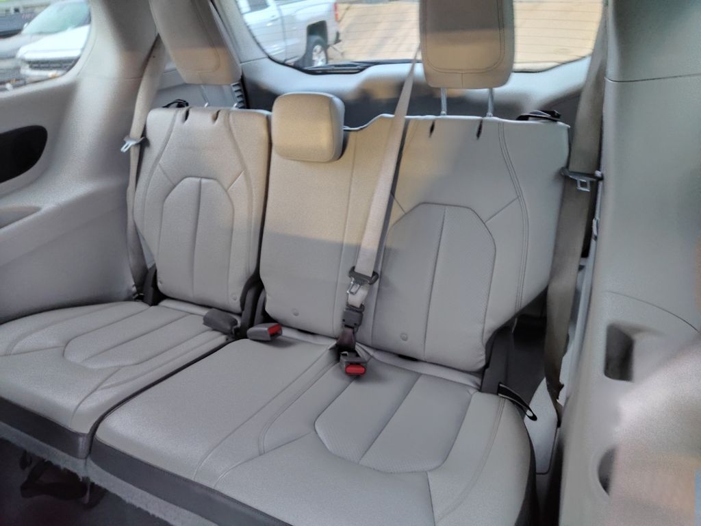 Used Car 2017 Chrysler Pacifica  Touring L Plus For Sale Under $12,000 In Austin, Texas