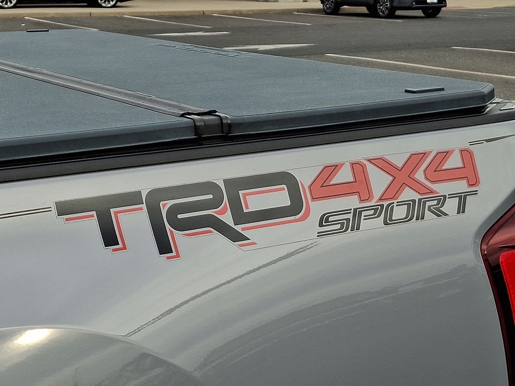 Thumbnail: 2019 Toyota Tacoma - 31