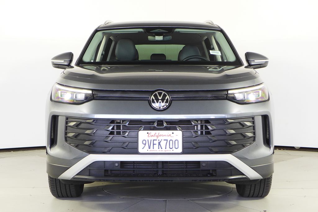 Thumbnail: 2025 Volkswagen Tiguan - 3