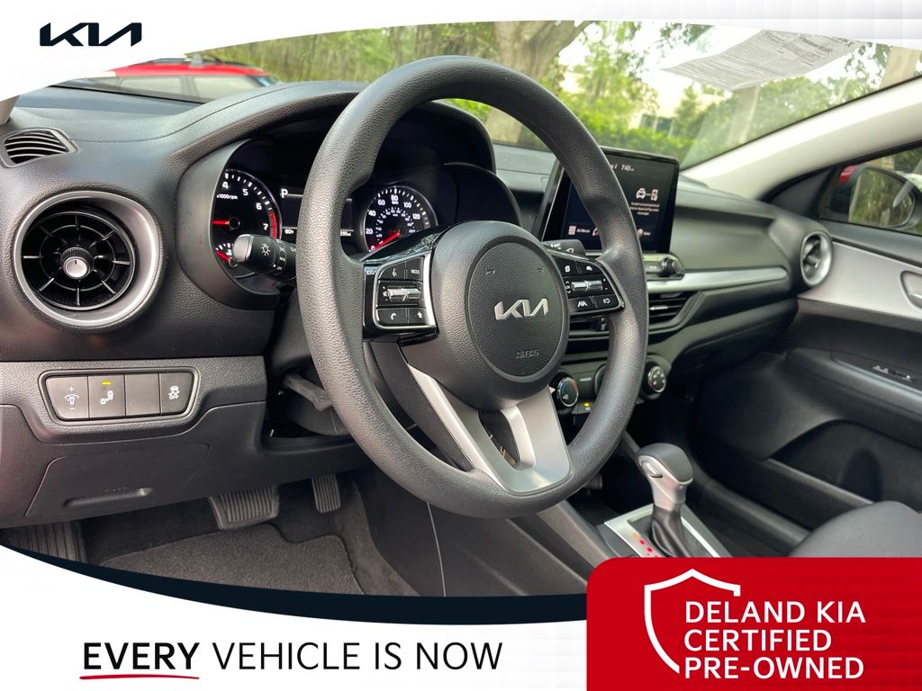 2024 Kia Forte LXS - Photo 19
