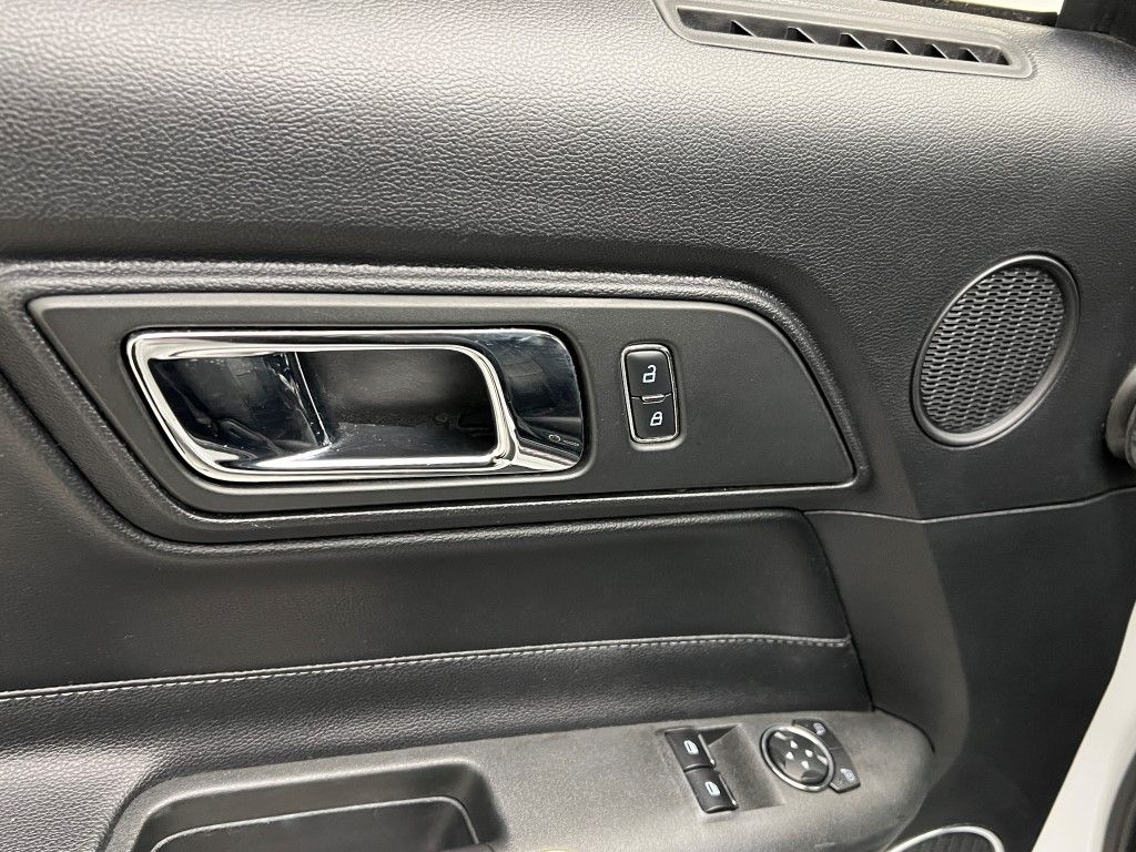 Thumbnail: 2016 Ford Mustang - 22