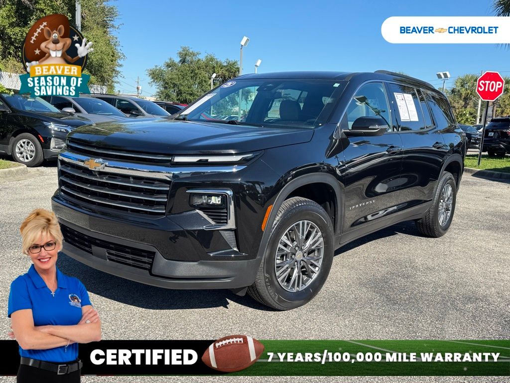Used 2025 Chevrolet Traverse SUV