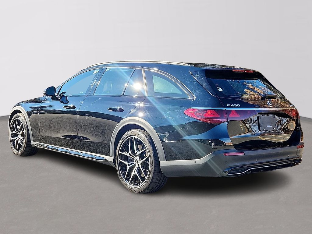 Thumbnail: 2025 Mercedes-Benz E-Class - 6