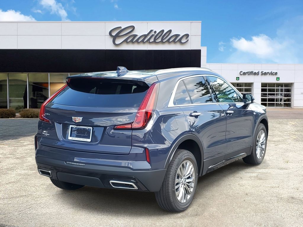 2024 Cadillac XT4 Premium Luxury 7