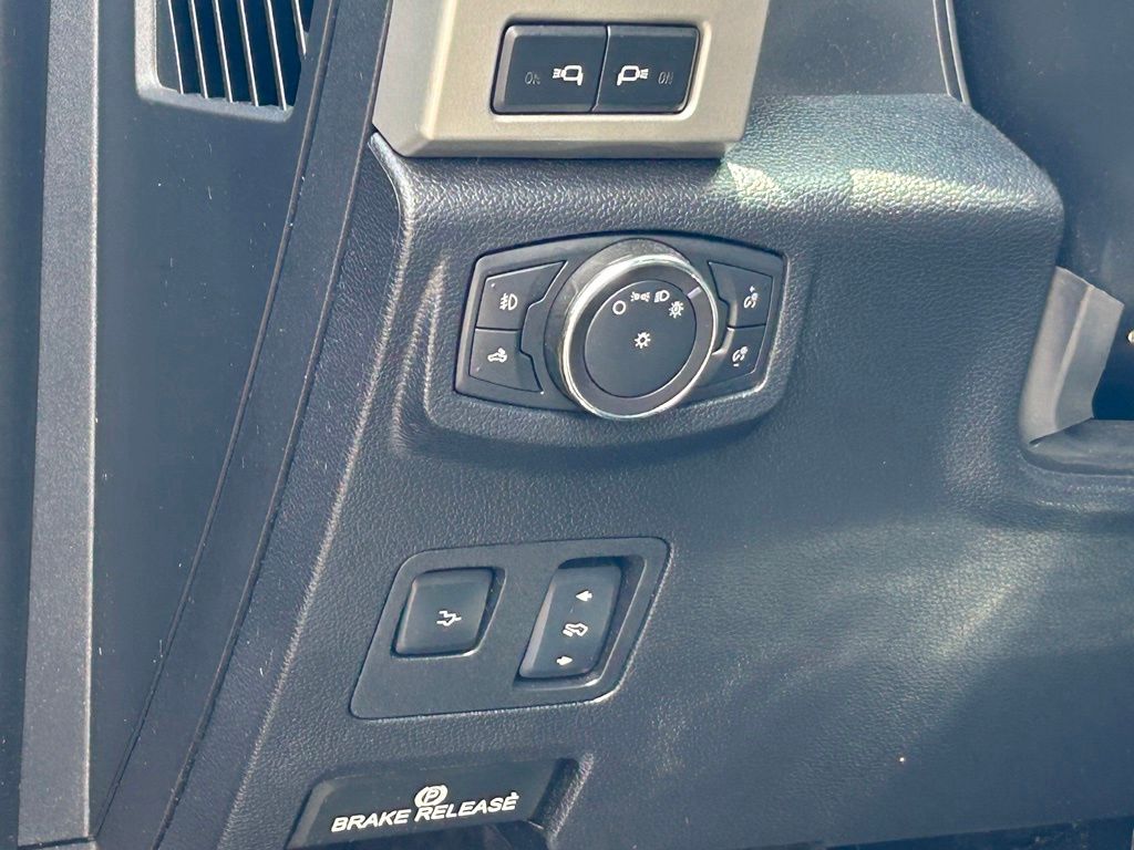 Used 2017 Red Ford Lariat image 38