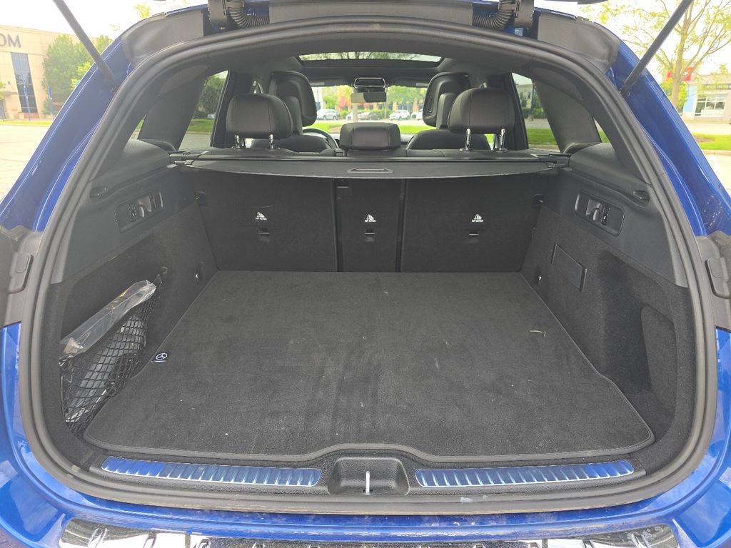 Certified Used 2026 Blue Mercedes-Benz GLC 300 image 20