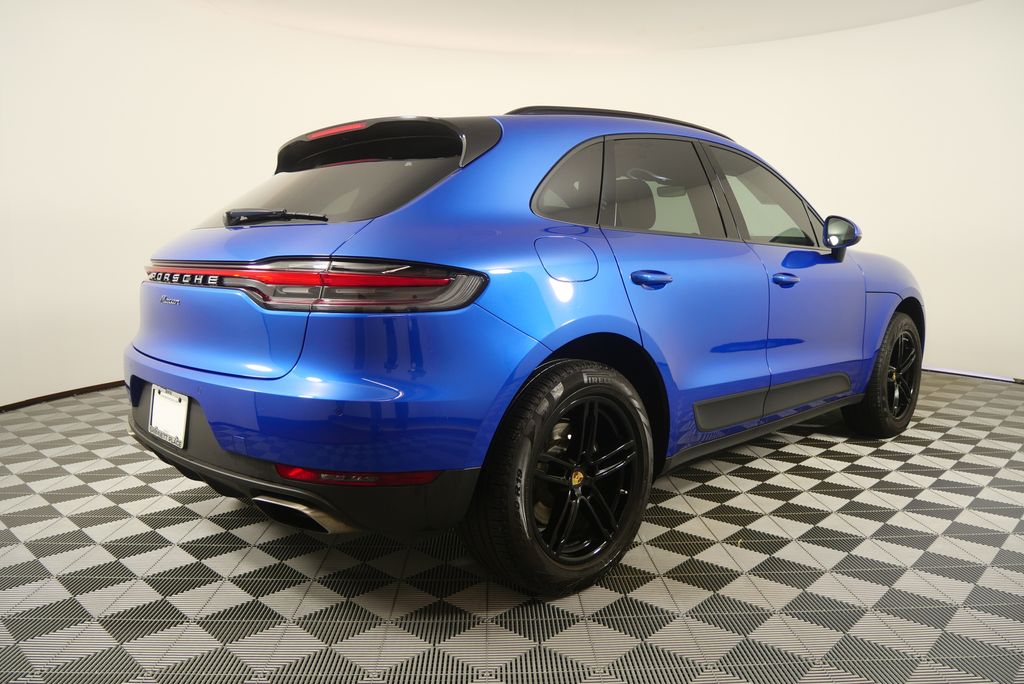 Thumbnail: 2020 Porsche Macan - 3