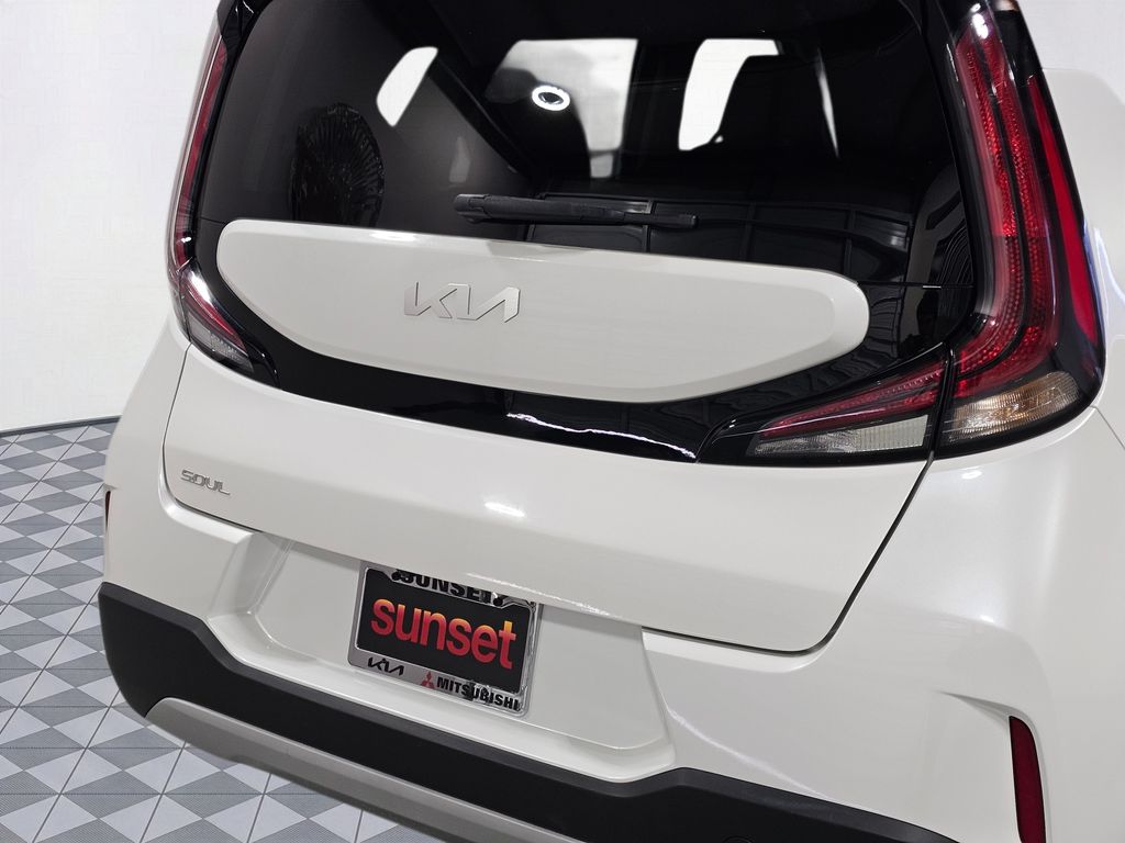 Used 2023 White Kia LX image 11