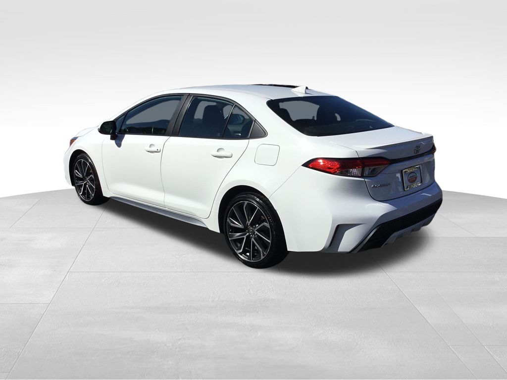 Thumbnail: 2022 Toyota Corolla - 3