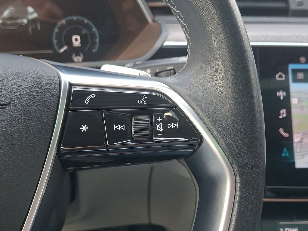Thumbnail: 2024 Audi Q8 e-tron - 23