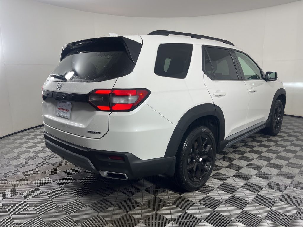 Thumbnail: 2025 Honda Pilot - 4