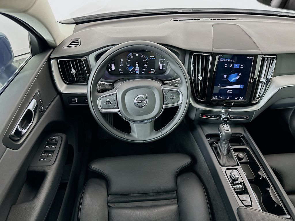 Thumbnail: 2019 Volvo XC60 - 23