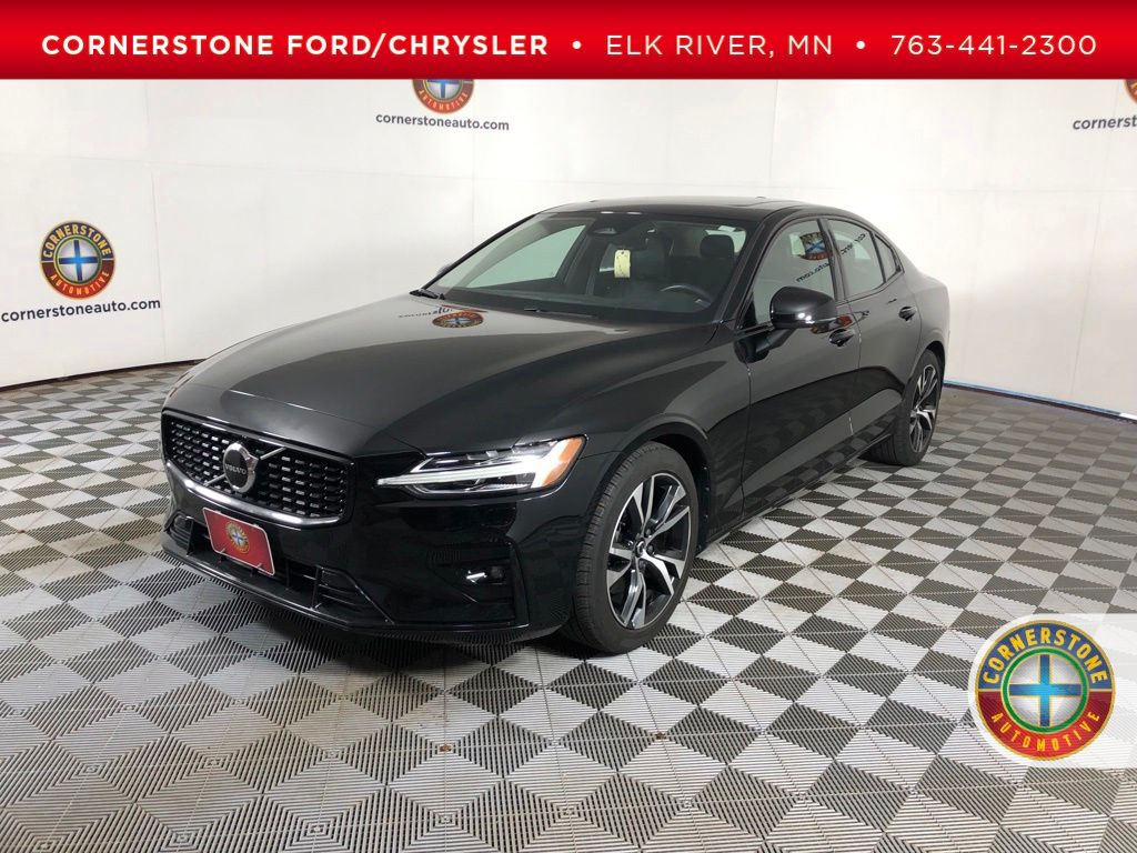  2023 Volvo S60 B5 Core Dark Theme AWD   