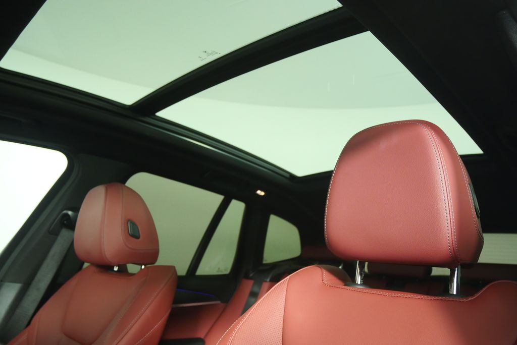 Thumbnail: 2024 BMW X3 - 11