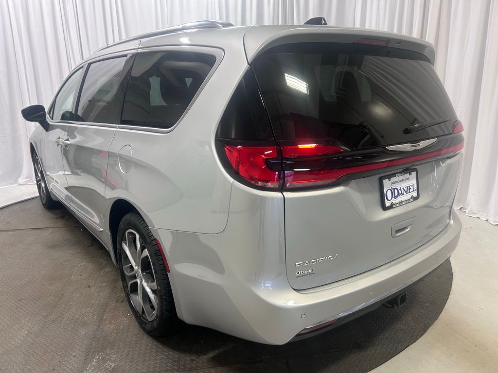 new 2026 Chrysler Pacifica car, priced at $55,875