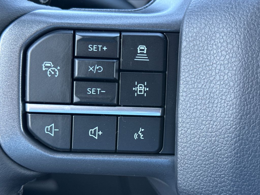 New 2026 Black Ford XLT image 32
