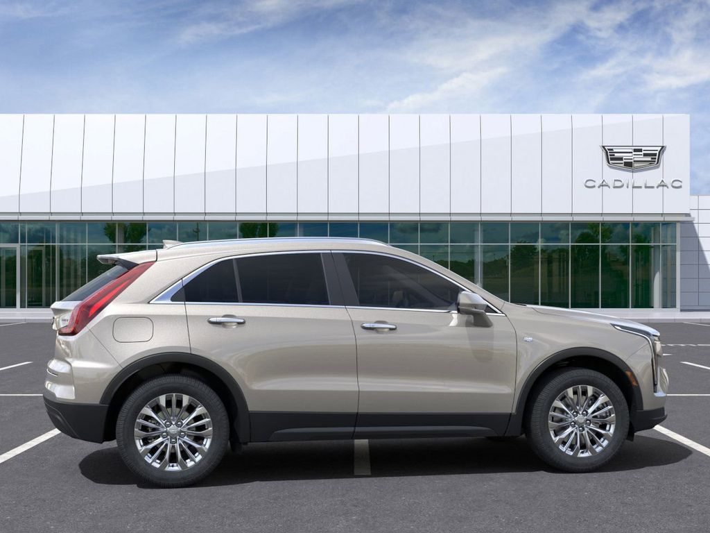 2024 Cadillac XT4 Luxury 5