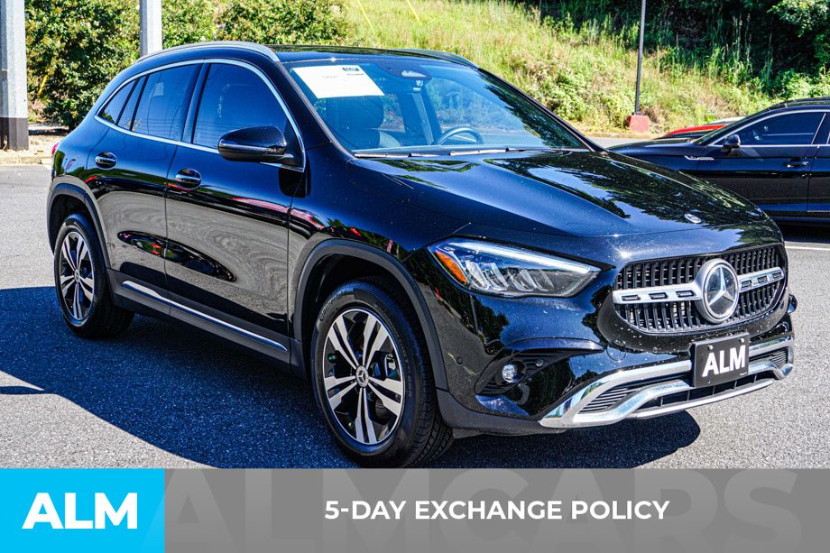 2025 Mercedes Benz GLA 250 photo 3