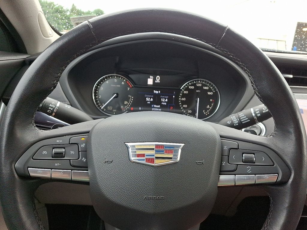 Thumbnail: 2022 Cadillac XT4 - 19