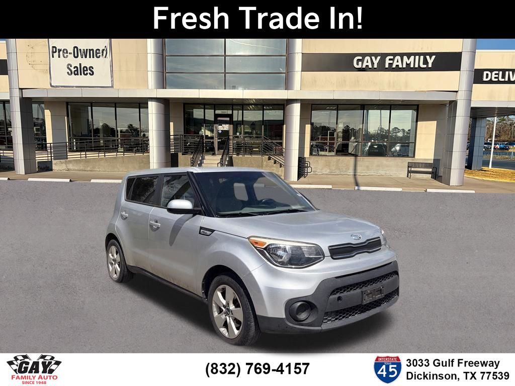 Bright Silver 2018 Kia Soul Base Wagon Front-Wheel Drive 6-Speed Automatic