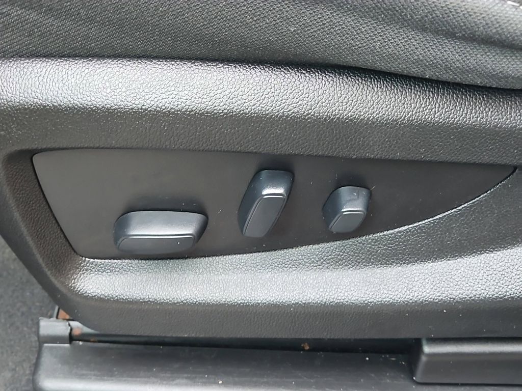 2019 Chevrolet Tahoe LS photo