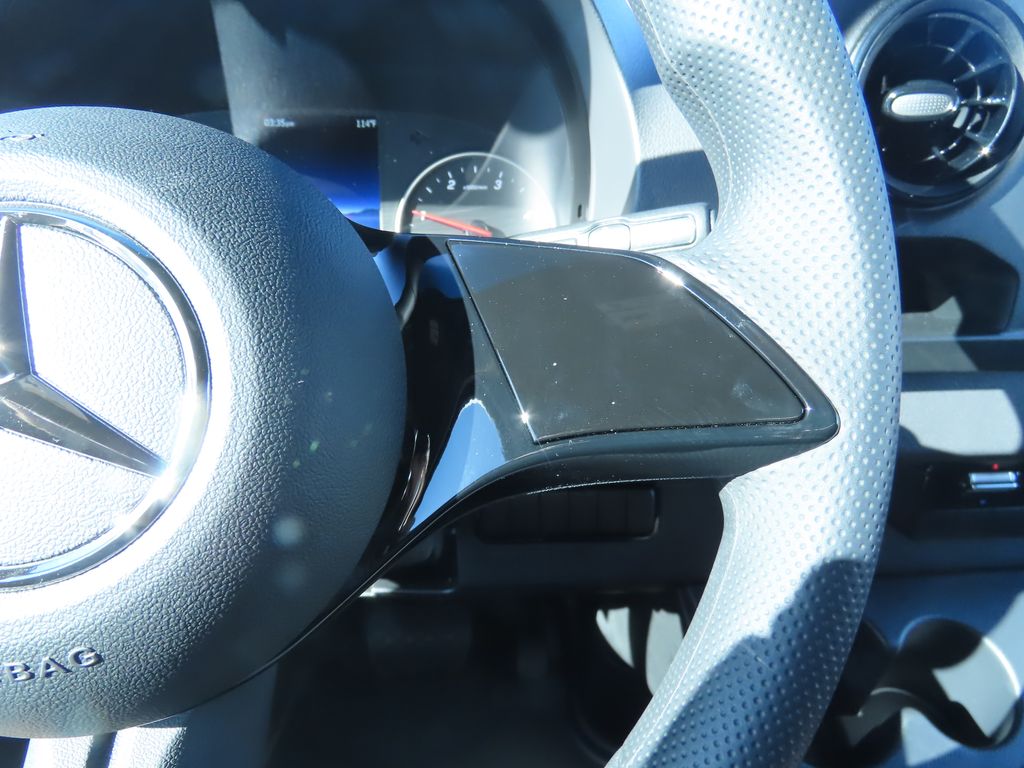 Thumbnail: 2025 Mercedes-Benz Sprinter - 13