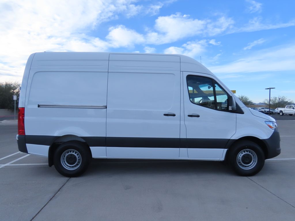 2025 Mercedes-Benz Sprinter 2500 4