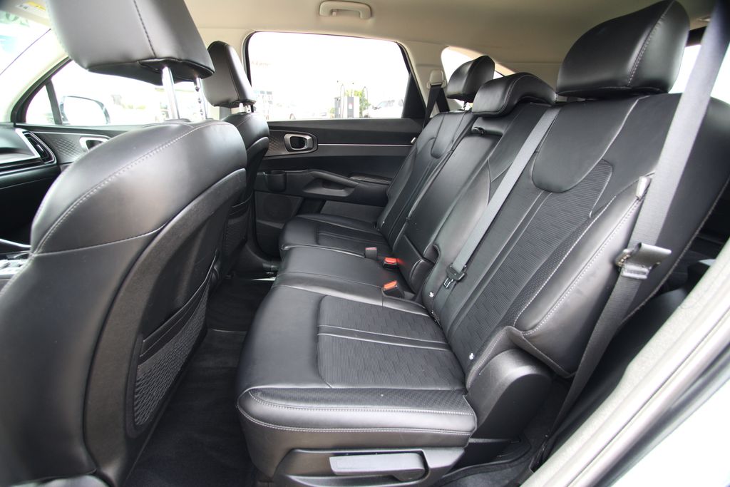 Used 2024 Kia Sorento SUV