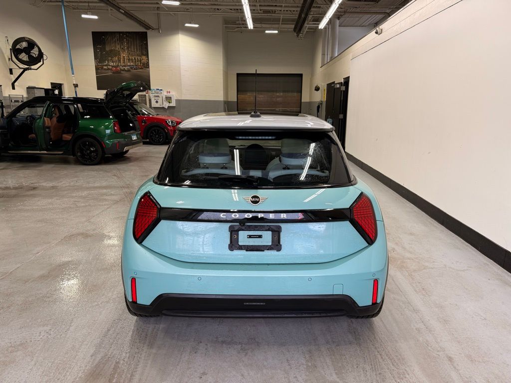 Thumbnail: 2025 MINI Cooper - 4