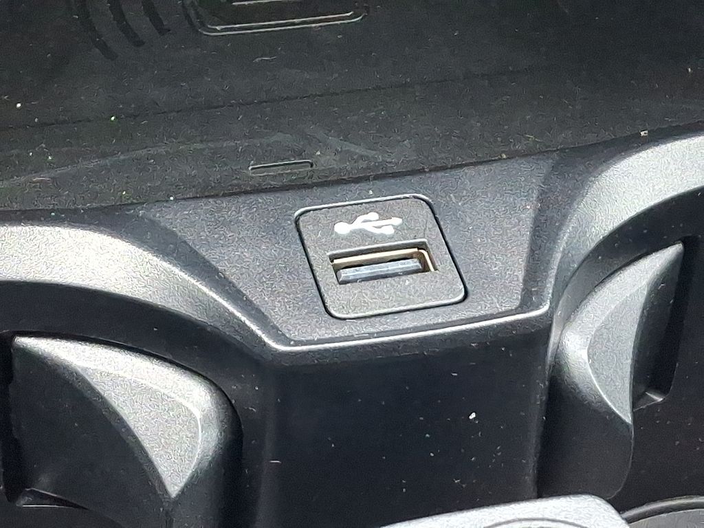 Thumbnail: 2025 BMW 3 Series - 26