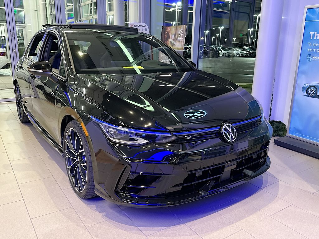 2026 Volkswagen Golf R 4Motion