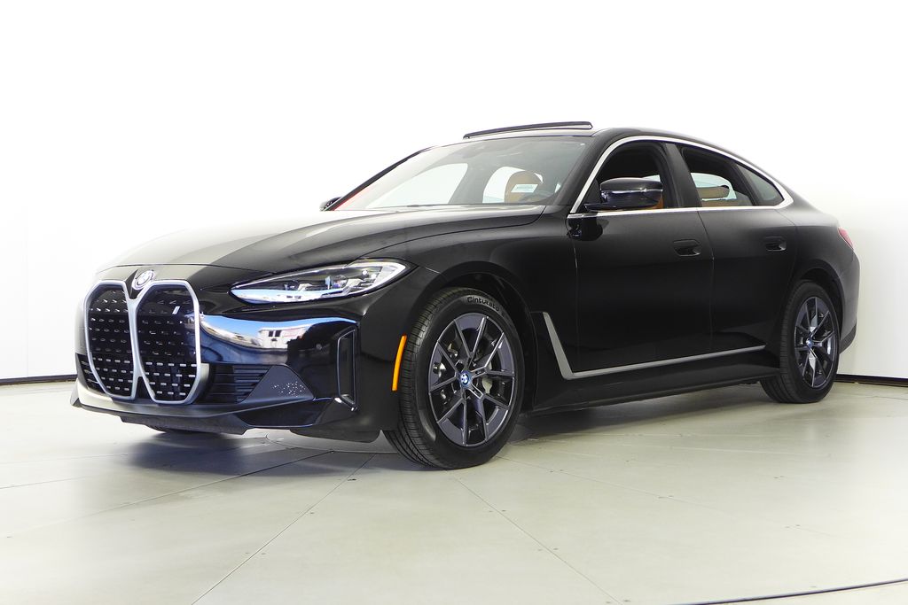 Thumbnail: 2023 BMW i4 - 2